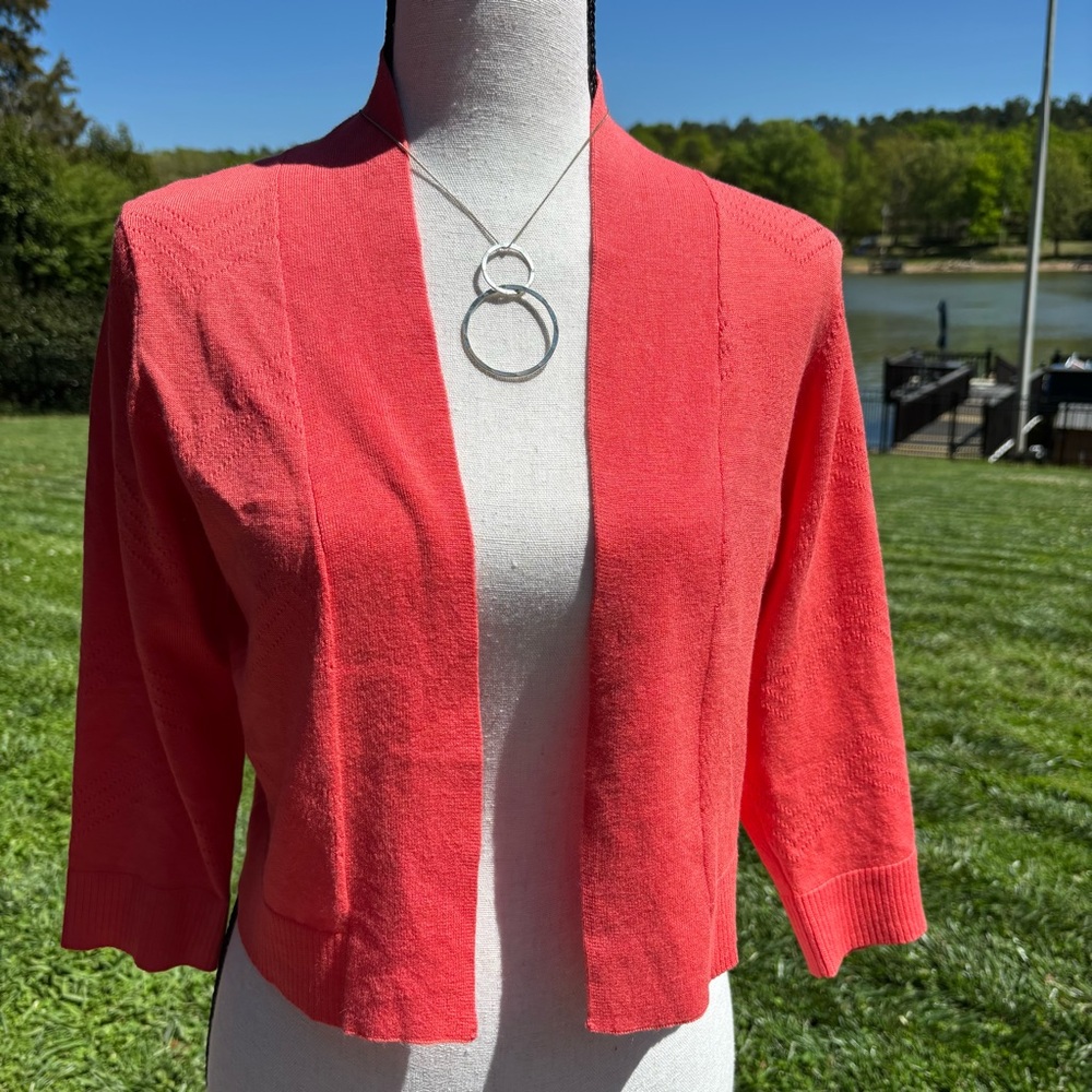 BUNDLE/ 2 for 1 price RN Studio cropped 3/4 sleeves coral & white size Med